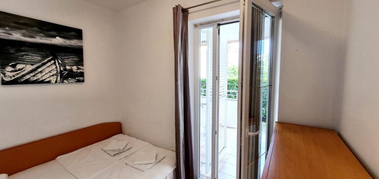 Apartment Conty On The Ground Floor Malinska Buitenkant foto
