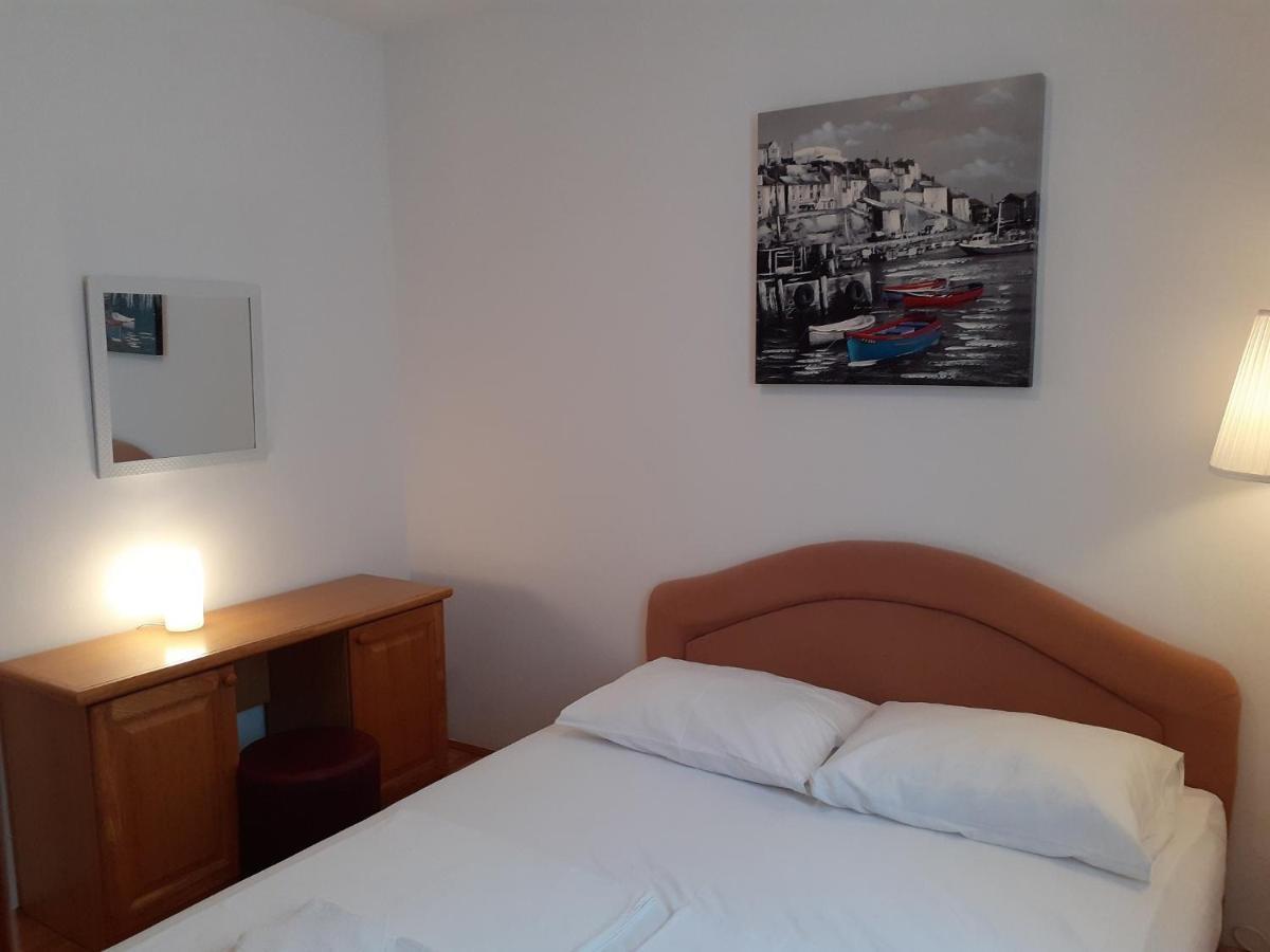 Apartment Conty On The Ground Floor Malinska Buitenkant foto